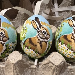 Eggshell Ornament Rabbit with Daisies